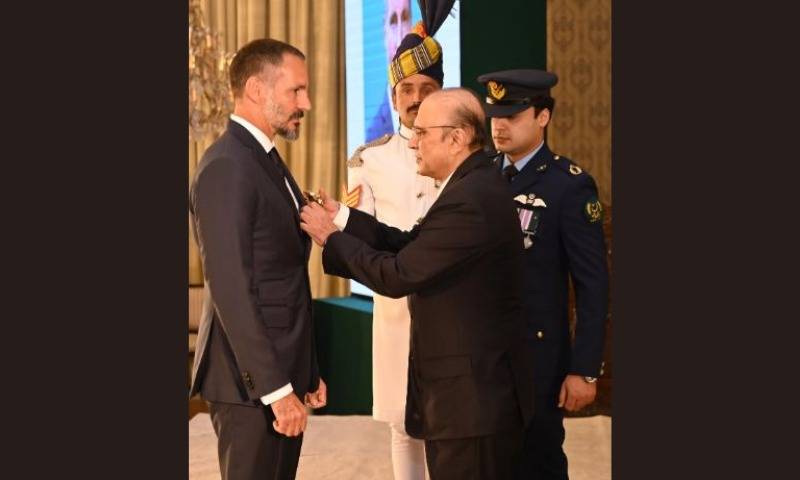 Prince Rahim Aga Khan honoured with Pakistan’s top civilian award 