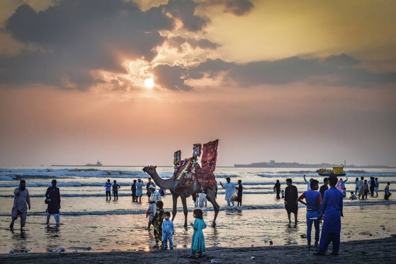 ban on karachi sea