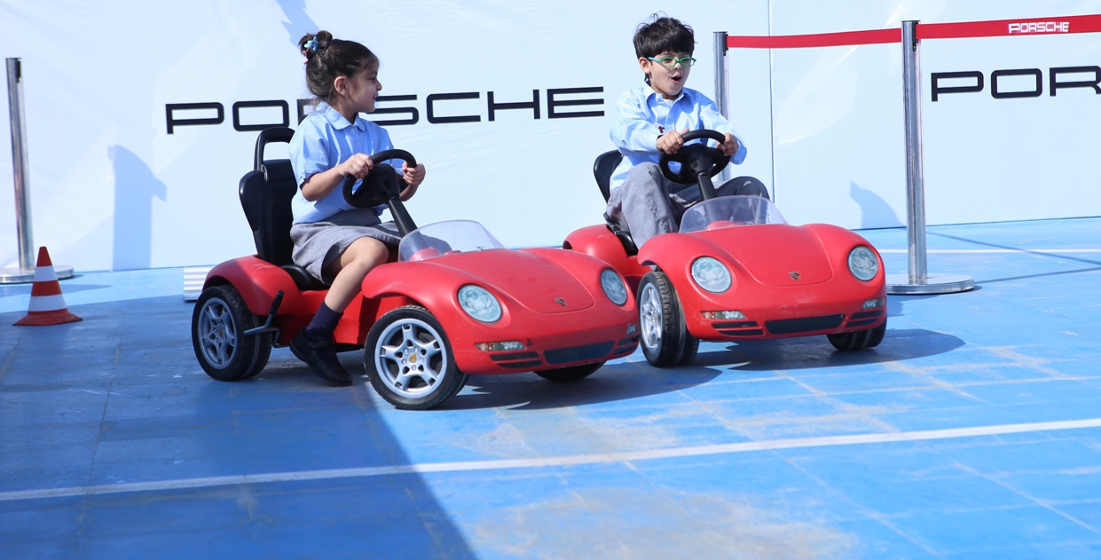 PKDS - Driving Porsche Pedal Cars