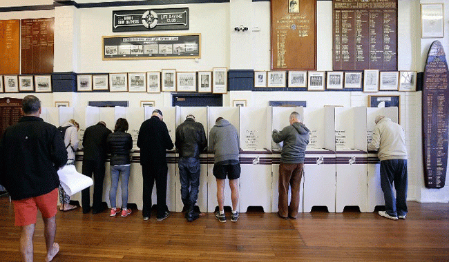 Australians vote in cliffhanger election