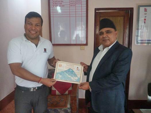 Satyarup-receives-Mt-Everest-summit-certificate