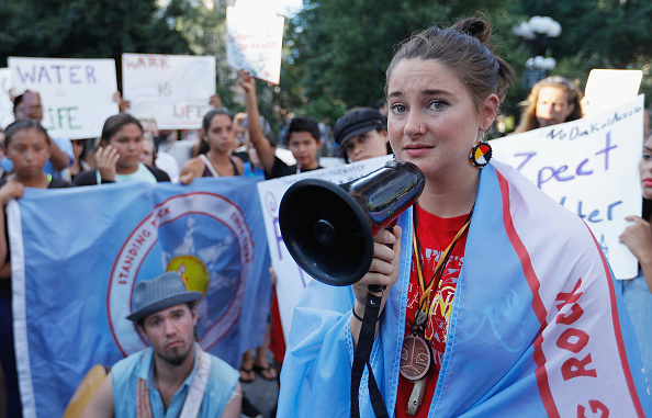 NEW YORK, NY - AUGUST 07: Shailene Woodley, and North Dakota Native American children partecipate in the Stop The Dakota Access Pipeline protest at Union Square on August 7, 2016 in New York City. (Photo by John Lamparski/WireImage)