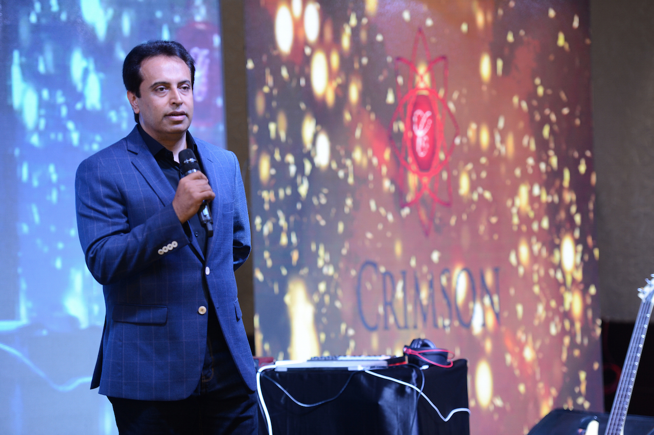 director-crimson-events-mr-muneeb-irfan-addressing-the-guests