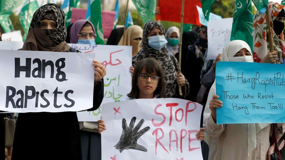 Special committee formed to implement anti-rape ordinance in Pakistan