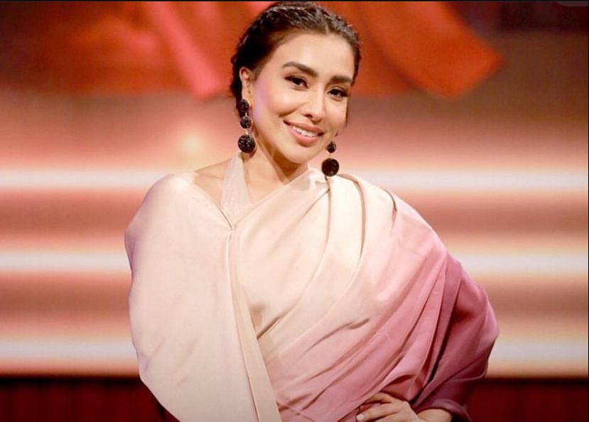 Maira Khan S New Video Breaks The Internet