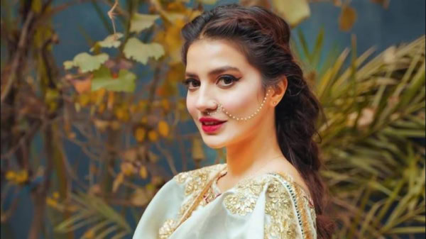 Pakistan Rabia Rabia Butt s family karaoke melts netizens hearts