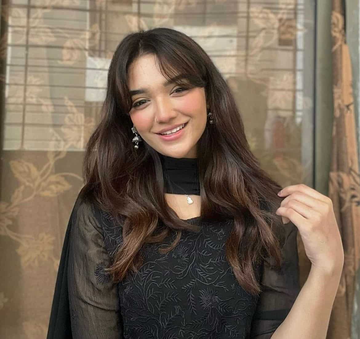 WATCH: Romaisa Khan shows off dance moves in latest video