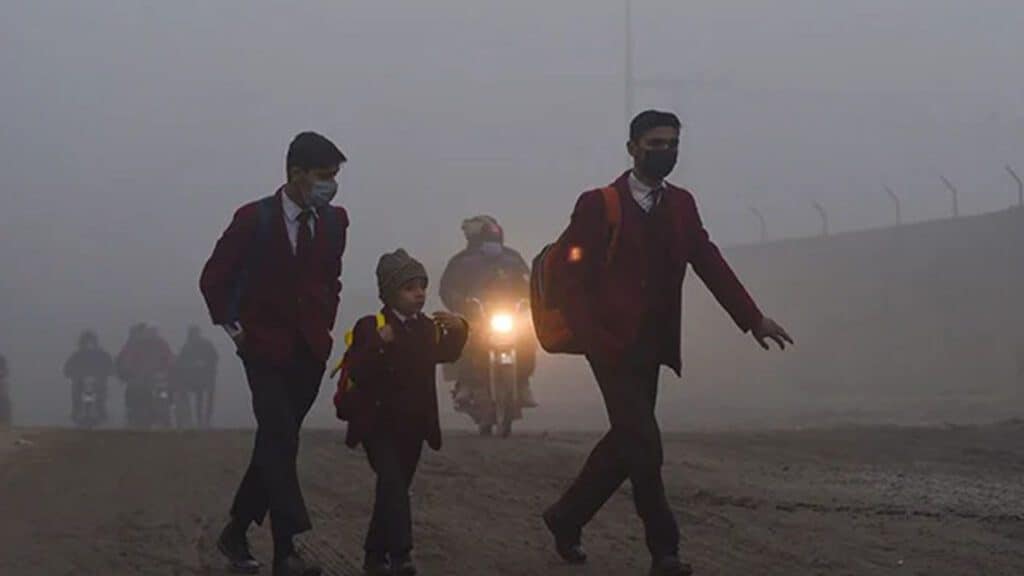 winter-vacation-in-punjab-schools-extended-until-jan-9-daily-pakistan