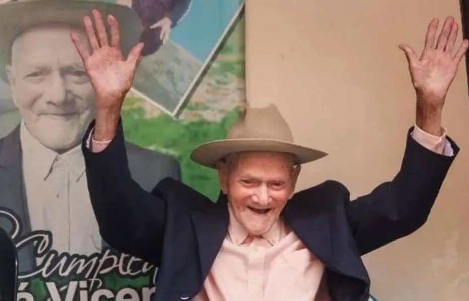 World s oldest man Juan Vicente Perez dies two months before 115th birthday