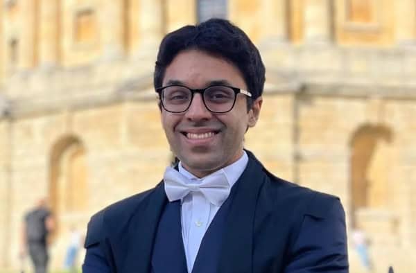 Pakistan Razaa Pakistani student Raza Nazar creates history at University of Oxford