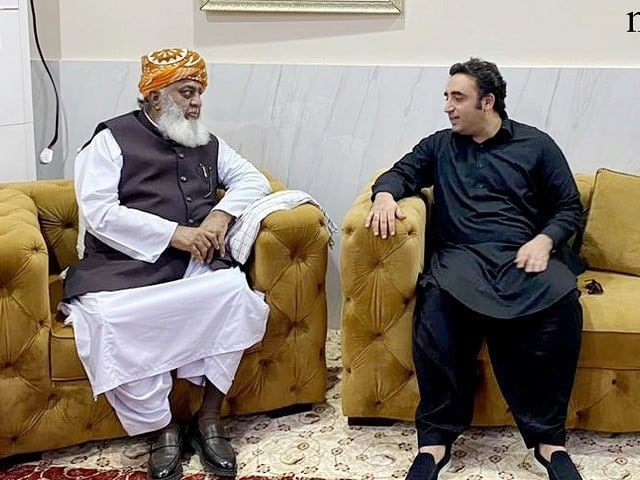 Bilawal Discusses Constitutional Amendment With Fazlur Rehman