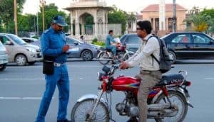 Bikers without helmet banned from entering Lahore