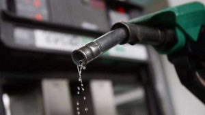 Pakistan Slashes Petroleum Prices By Up To Rs3 40 Per Litre