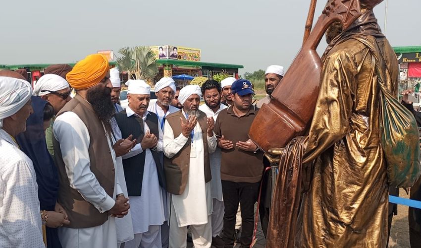 Pakistan Unveils Bhai Mardana Life Size Statue At Kartarpur Gurudwara