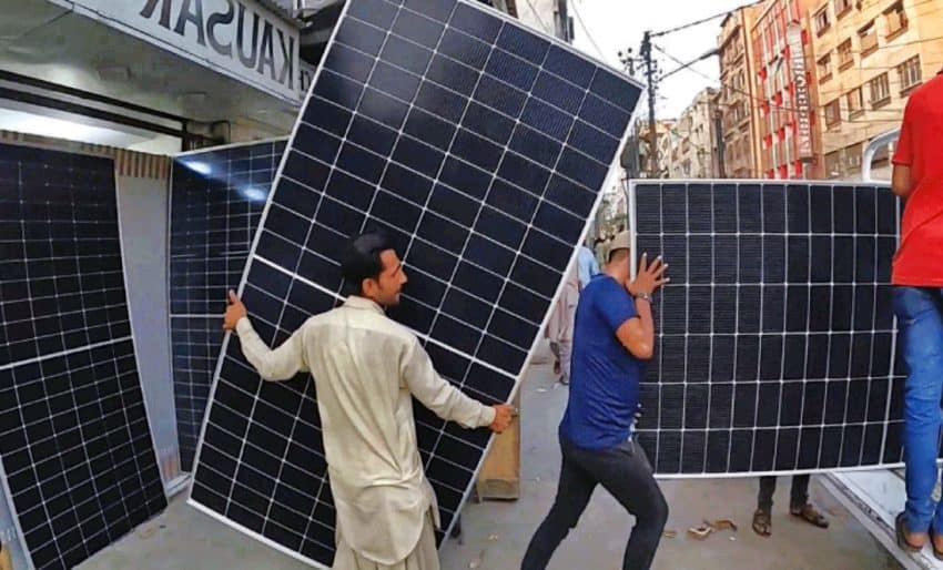 Solar Panel Rates See Big Drop In Pakistan In Major Boost For Green Energy Options