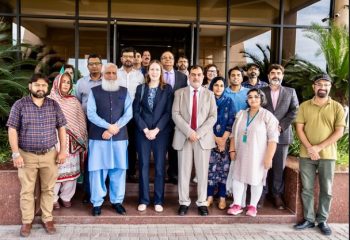 Us Consul General Hawkins Showcases Education Entrepreneurship Partnerships In Gujrat