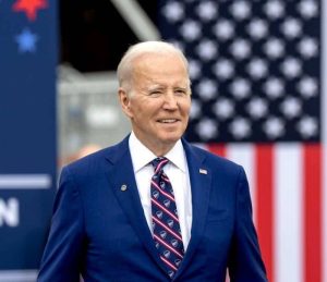 Biden Affirms Us Readiness To Support Israel Against Iranian Attacks