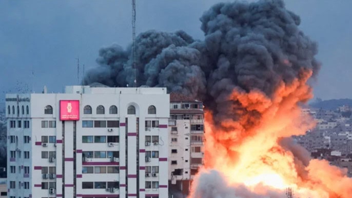 Israeli Attacks On Gaza Refugee Schools And Beirut Leave 92 Dead