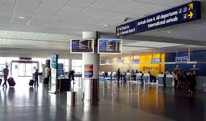 Maximum Time For Hugs At Airport Announced