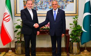 Deputy Pm Dar Meets Iranian Fm Araghchi To Discuss Trade And Regional Issues