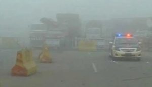 Lahore Islamabad Motorway Update As Dense Smog Engulfs Parts Of Punjab