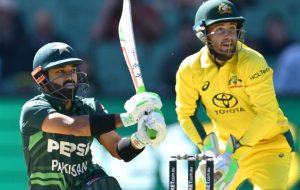 Pakvaus Pakistan Bowled Out For 203 Runs In First Odi Against Australia