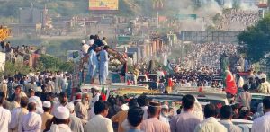 Pti Marches On Islamabad Today Defying Govt Warnings And Crackdown