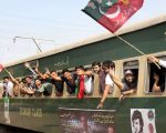 Pti Protest Lead To Suspension Of Trains Service Between Lahore Rawalpindi And Peshawar