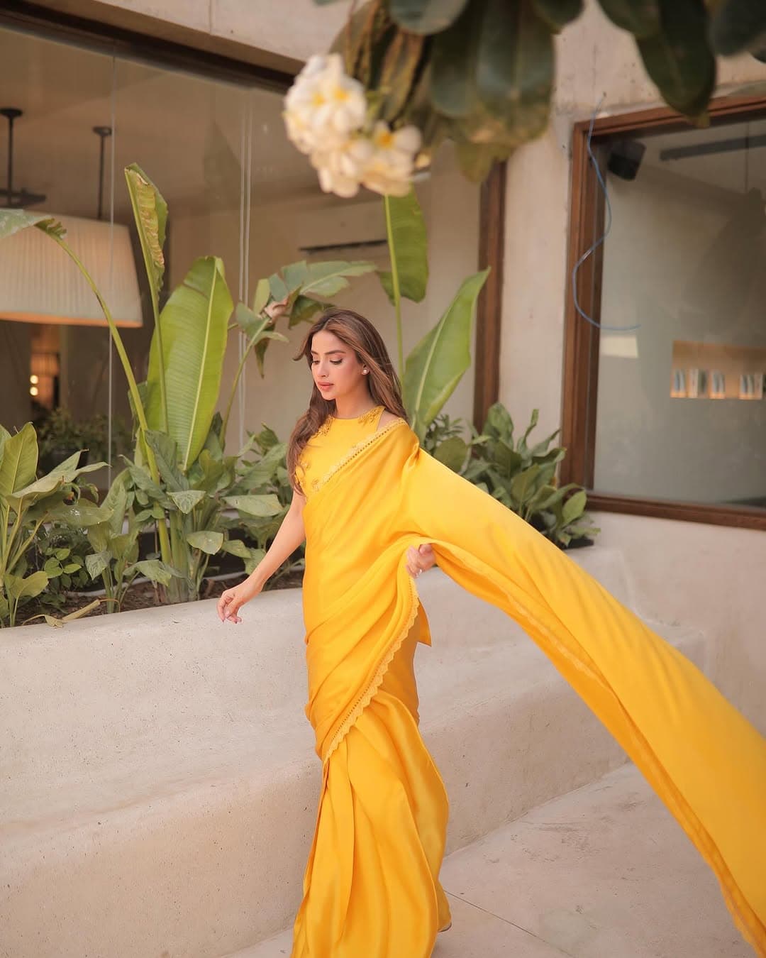 Saboor Aly Raises Temperature In Backless Saree Fans React To Pictures 