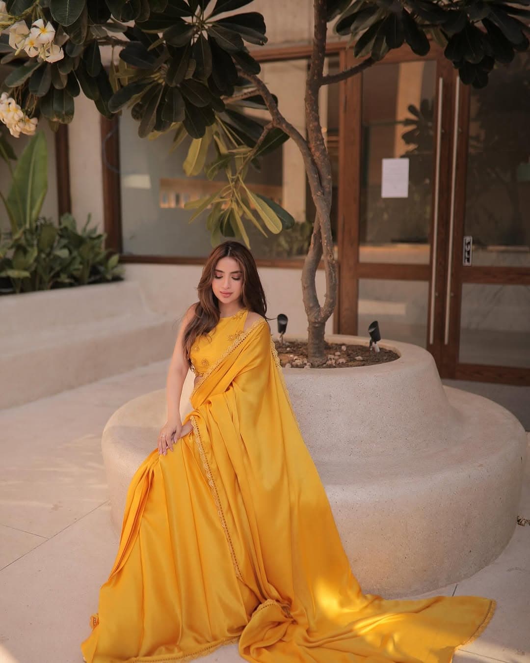 Saboor Aly Raises Temperature In Backless Saree Fans React To Pictures 