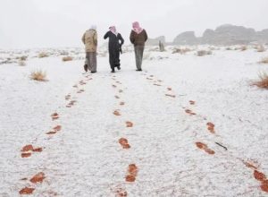 Snow And Hail Hit Saudi Arabias Desert For The First Time