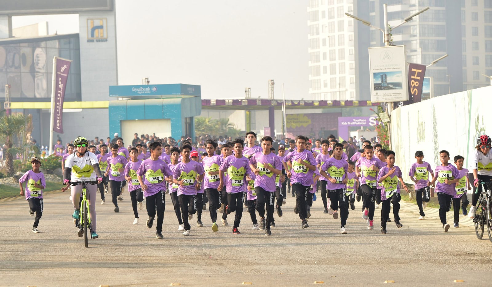 Yourpace Hosts Successful Kids Running Event In Karachi Empowering Over 800 Young Athletes 