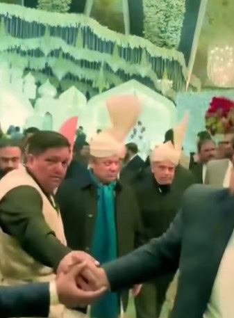 Zayd Hussain Nawaz Sharifs Walima Pictures Go Viral Amid Grand Celebrations At Jati Umra 