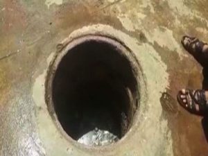 5 Year Old Boy Dies After Falling Into Open Manhole In Karachi