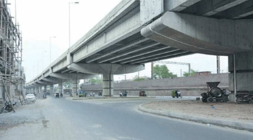 Lahores Major Muhammad Ishaq Shaheed Flyover Opens Today Connecting Walton Dha