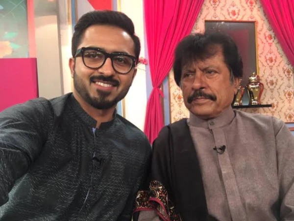 Legendary Singer Attaullah Khan Esa Khailvis Son Makes Major Debut In The Music Industry