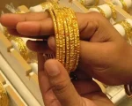 Gold Prices Dip Again Falling By 2500 Rupees Today