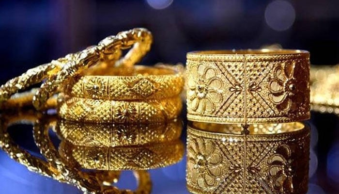 Gold Prices Drop In Pakistan After Hitting 3 Lac Rupees Per Tola