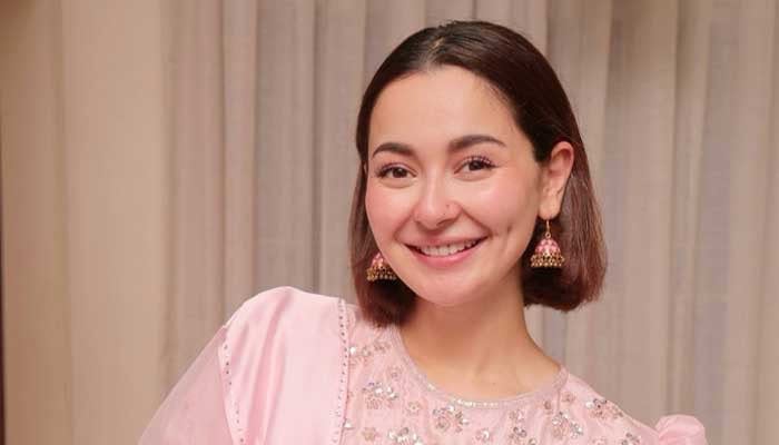 Hania Aamir Set For Bollywood Debut