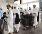 Hundreds Of Pakistani Umrah Pilgrims Barred From Travel Over Missing Polio Vaccine Certificates