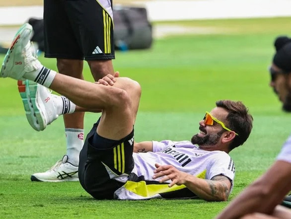 Champions Trophy 2025 Final Virat Kohli Suffers Knee Injury In Training