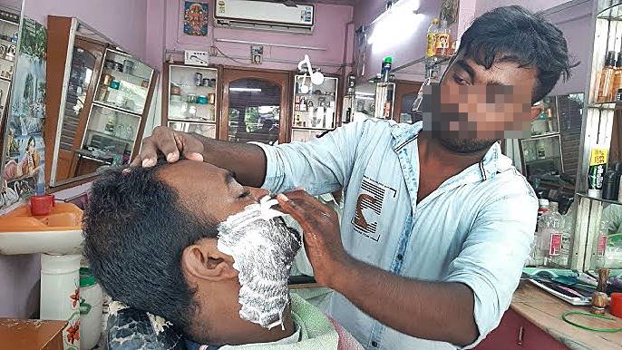 Residents Of This Pakistani Region Warned Against Shaving Beards During Ramazan