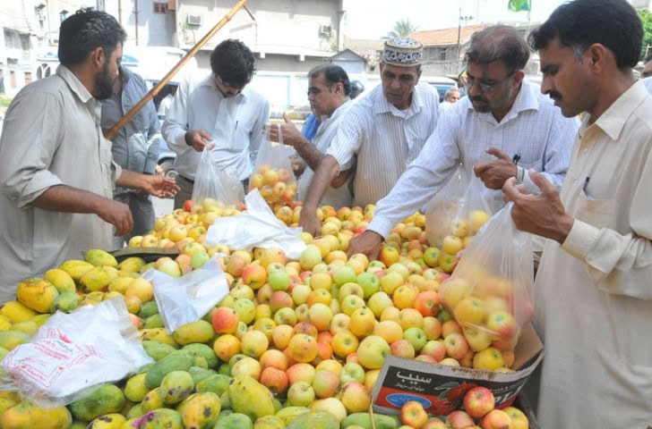 Vegetable Fruit And Meat Prices Soar In Lahore As Ramadan Begins