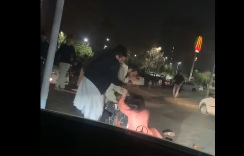 Video Women Attacked And Robbed In F 9 Park Over Photography Dispute