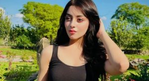 Alizeh Shah Says No To Closed Door Rituals Amid Showbiz Parchi Culture