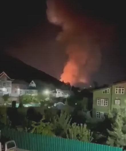 Live Pakistan Air Force Shoots Down Two Indian Jets After Cross Border Strikes 