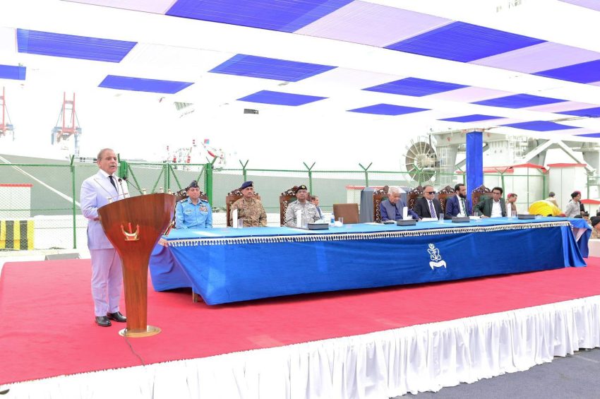 Pm Praises Pakistan Navys Role In Success Of Operation Bunyan Un Marsoos
