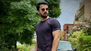 Youtuber Rajab Butt Returns To Pakistan After 45 Days Reunion With Family Goes Viral