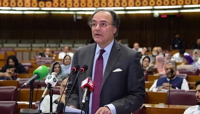 Live Pakistan Finance Minister Presents Budget 2025 26 Amid Taxation Challenges