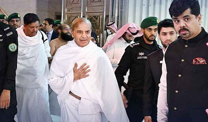 Pm Shehbaz Performs Umrah During Official Visit To Saudi Arabia